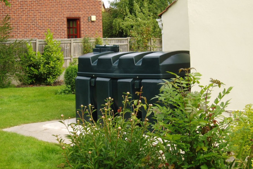 Oil tank check: "Prevent pollution and save money"