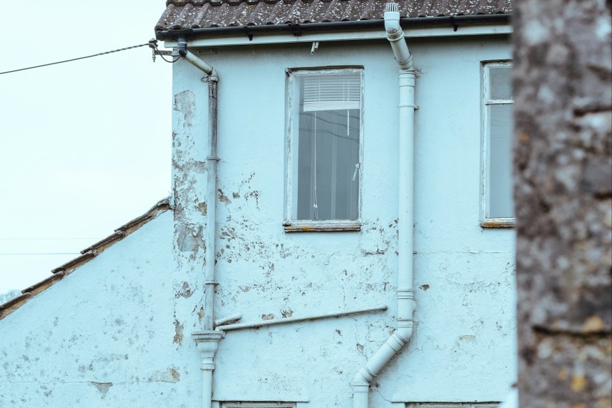 Survey on premiums for second and long-term empty homes